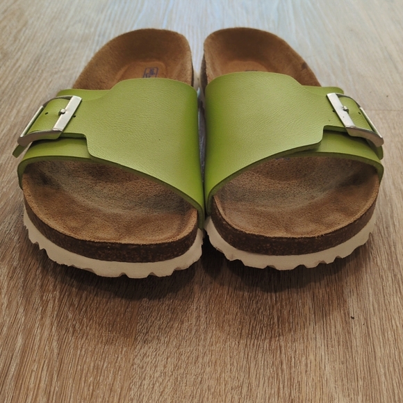 Betula By Birkenstock Lime Green Sandals Women's size 37 - Picture 2 of 10